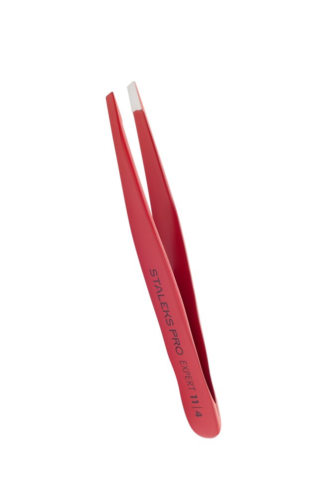 Eyebrow tweezers EXPERT 11 TYPE 4 (slant) red color- TE-11/4r